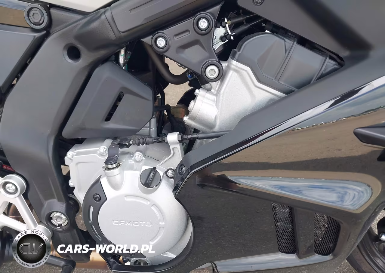 2025 Cf Moto 675Ss VIN:LCEPEVLPXS6003378 - 8