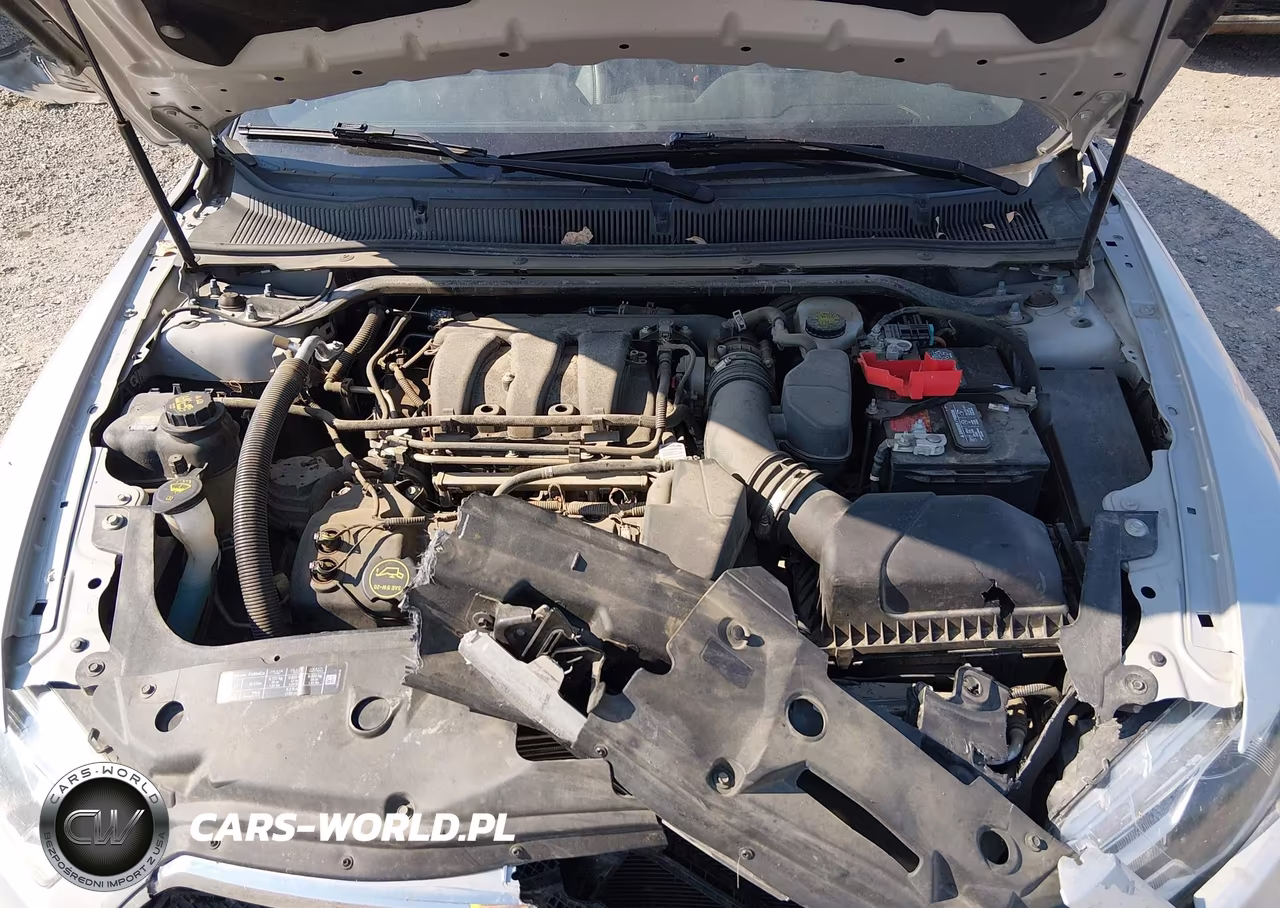 2018 Ford Taurus Limited VIN:1FAHP2F82JG102194 - 10