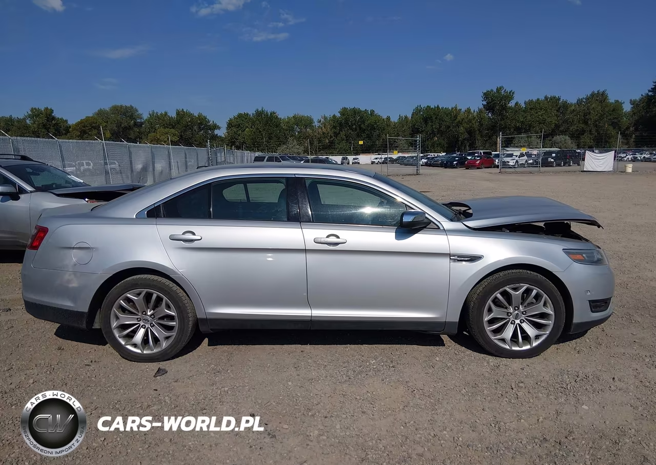2018 Ford Taurus Limited VIN:1FAHP2F82JG102194 - 13