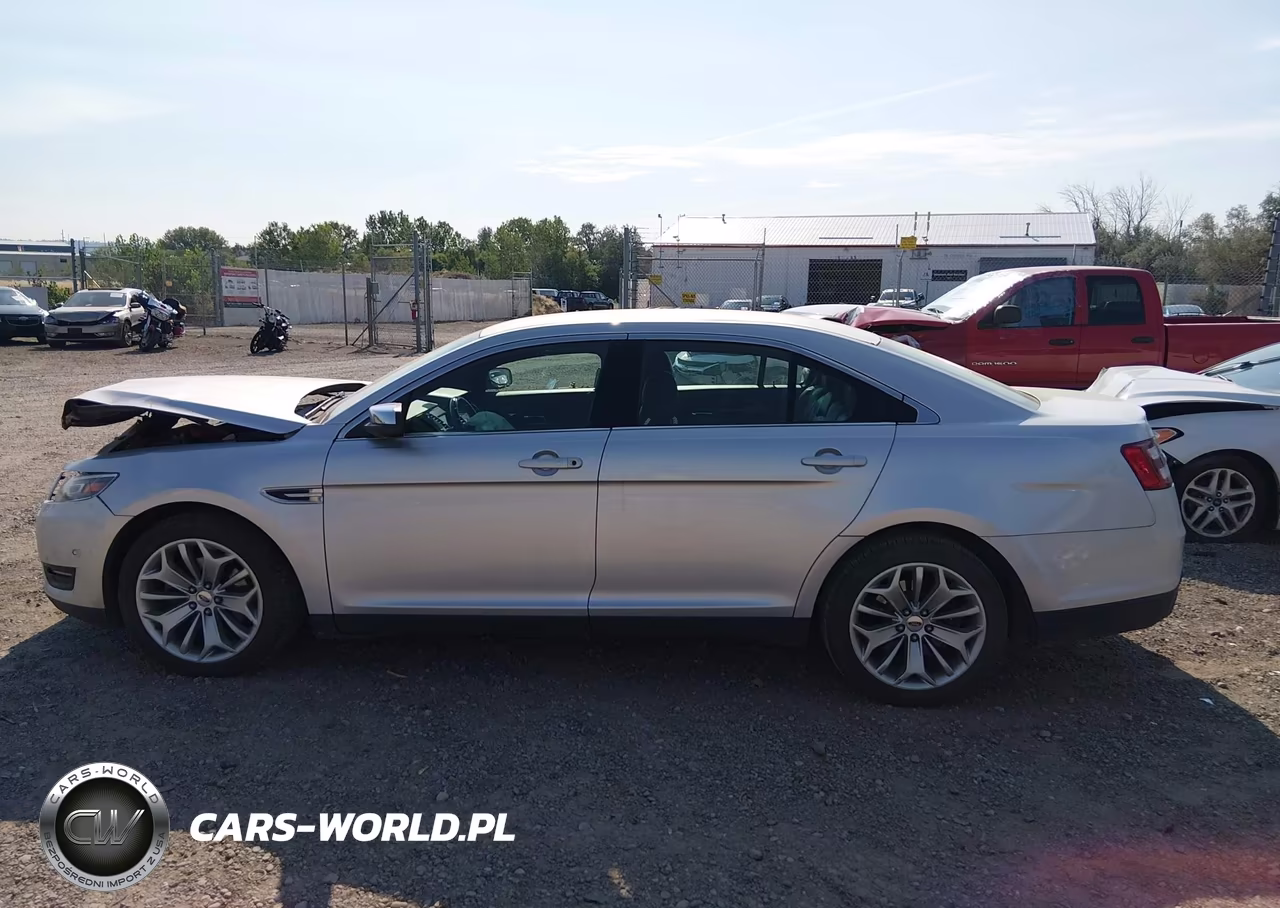 2018 Ford Taurus Limited VIN:1FAHP2F82JG102194 - 14