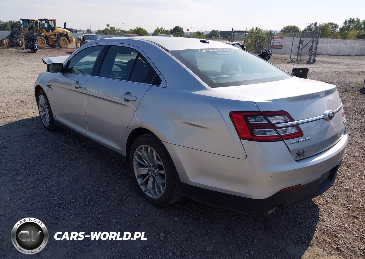 2018 Ford Taurus Limited VIN:1FAHP2F82JG102194 - 3