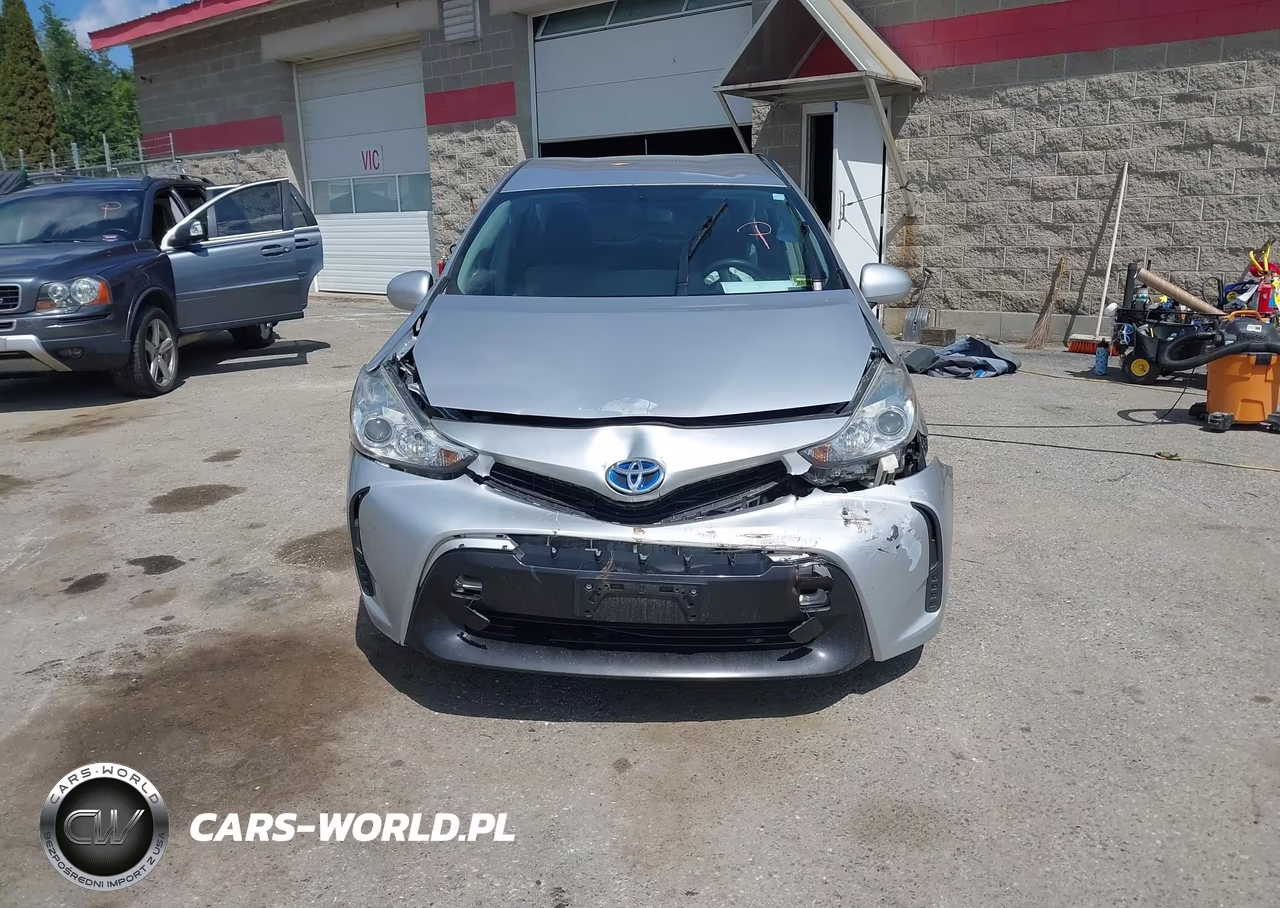 2015 Toyota Prius V Two VIN:JTDZN3EU9FJ029067 - 13
