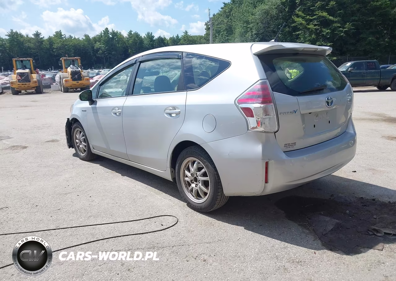 2015 Toyota Prius V Two VIN:JTDZN3EU9FJ029067 - 3