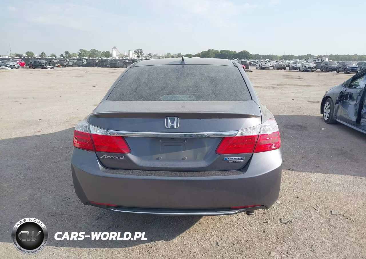 2015 Honda Accord Hybrid Touring VIN:1HGCR6F74FA001585 - 16
