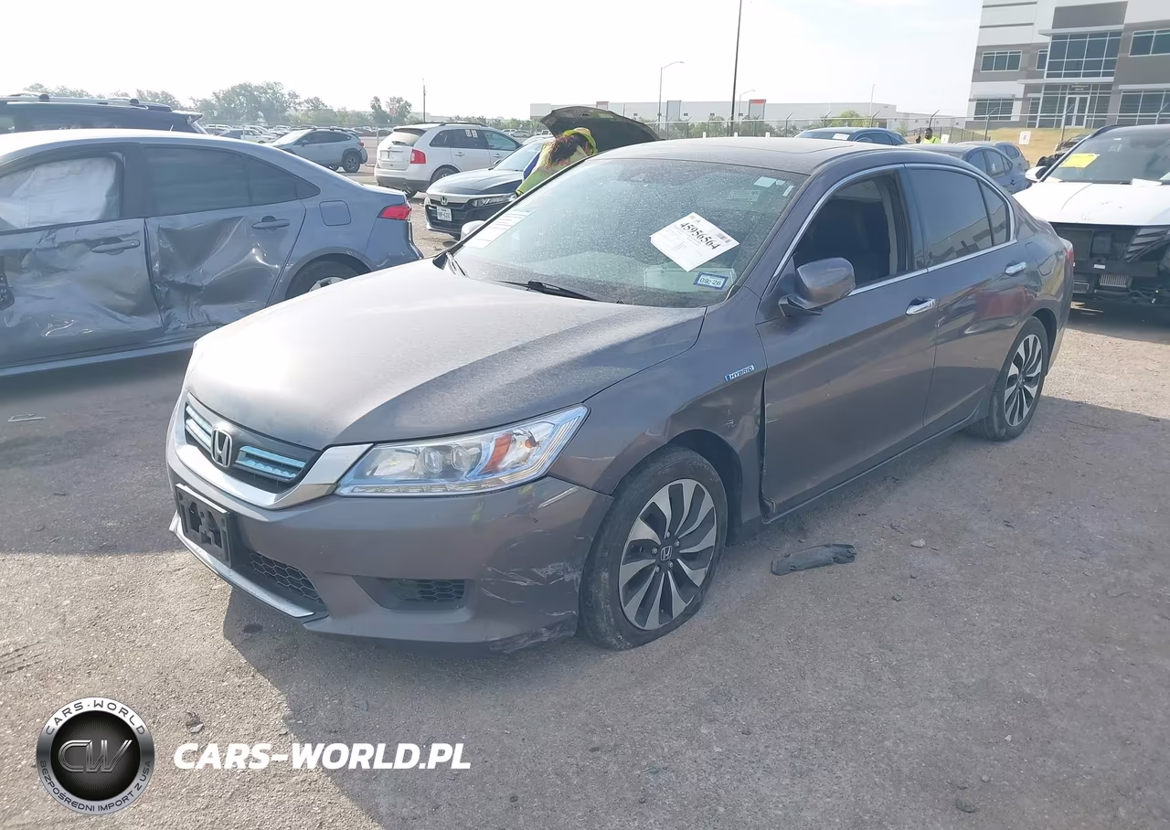 2015 Honda Accord Hybrid Touring VIN:1HGCR6F74FA001585 - 2