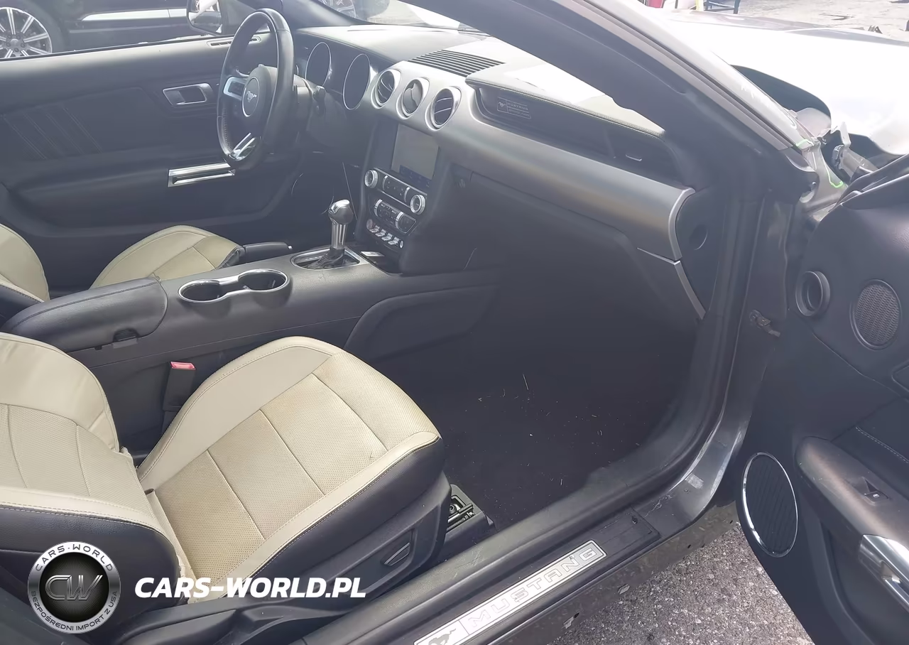 2020 Ford Mustang Ecoboost Premium VIN:1FATP8UH2L5143133 - 5
