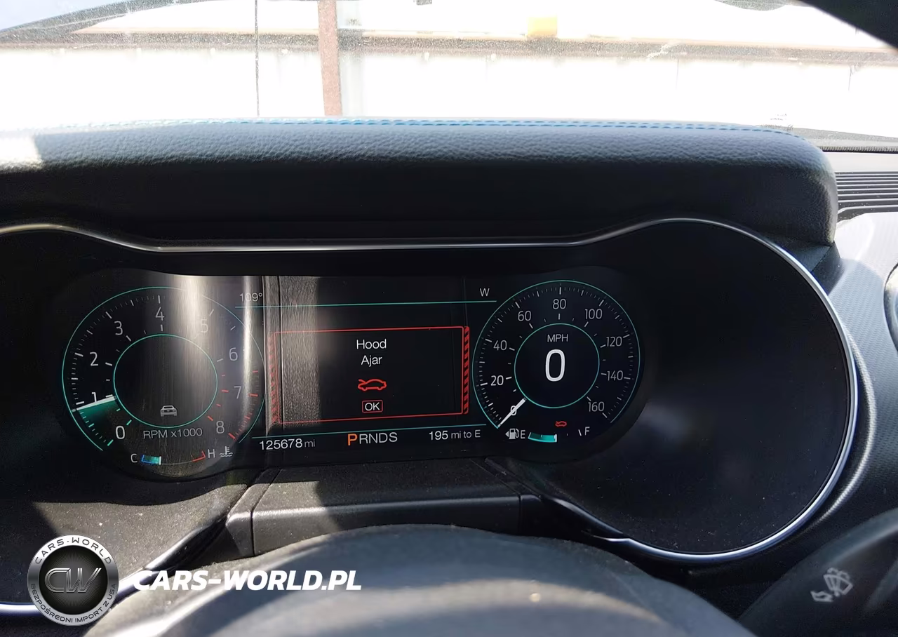 2018 Ford Mustang Ecoboost Premium VIN:1FATP8UHXJ5139375 - 7