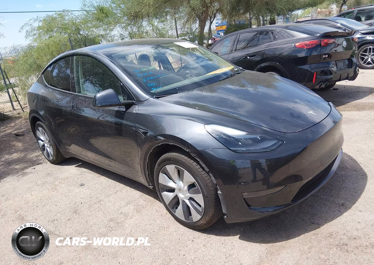 2024 Tesla Model Y Long Range Dual Motor All-Wheel Drive VIN:7SAYGDEE8RF994344 - 1