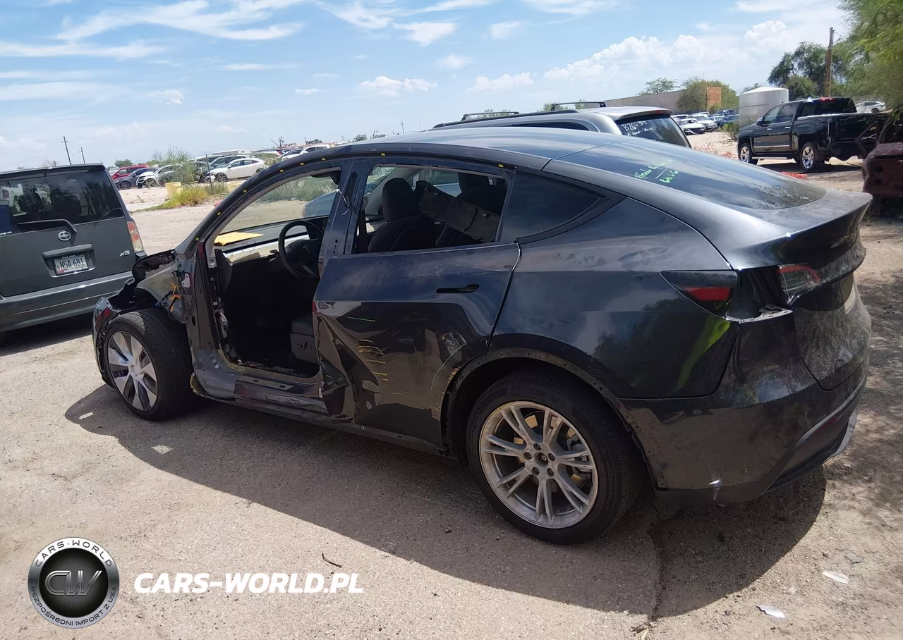 2024 Tesla Model Y Long Range Dual Motor All-Wheel Drive VIN:7SAYGDEE8RF994344 - 13