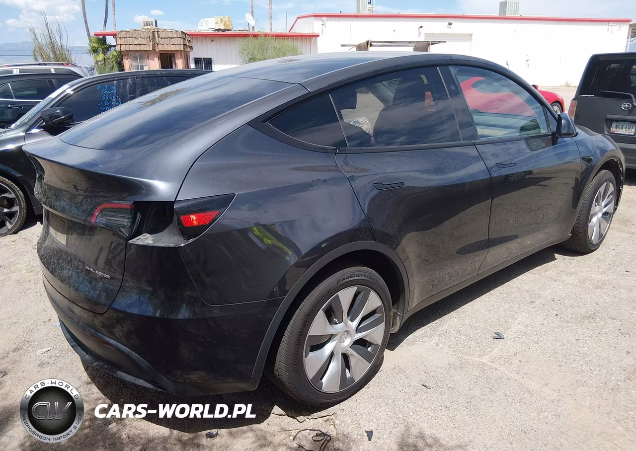 2024 Tesla Model Y Long Range Dual Motor All-Wheel Drive VIN:7SAYGDEE8RF994344 - 4