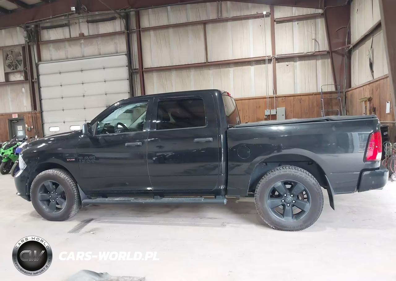 2018 Ram 1500 Express 4X4 5'7 Box VIN:3C6RR7KT1JG123310 - 14