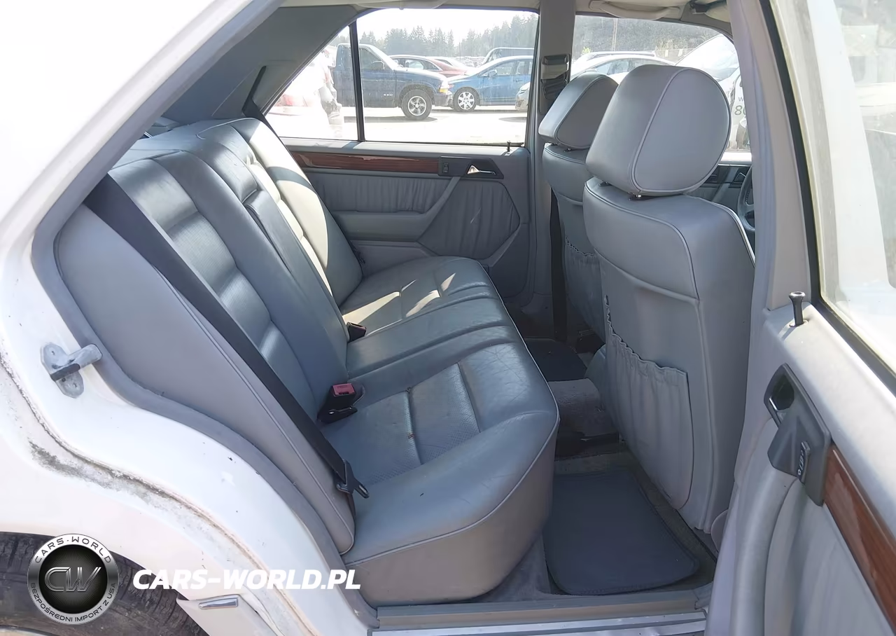 1995 Mercedes-Benz E 320 Base-320 Special VIN:WDBEA32E6SC199701 - 8