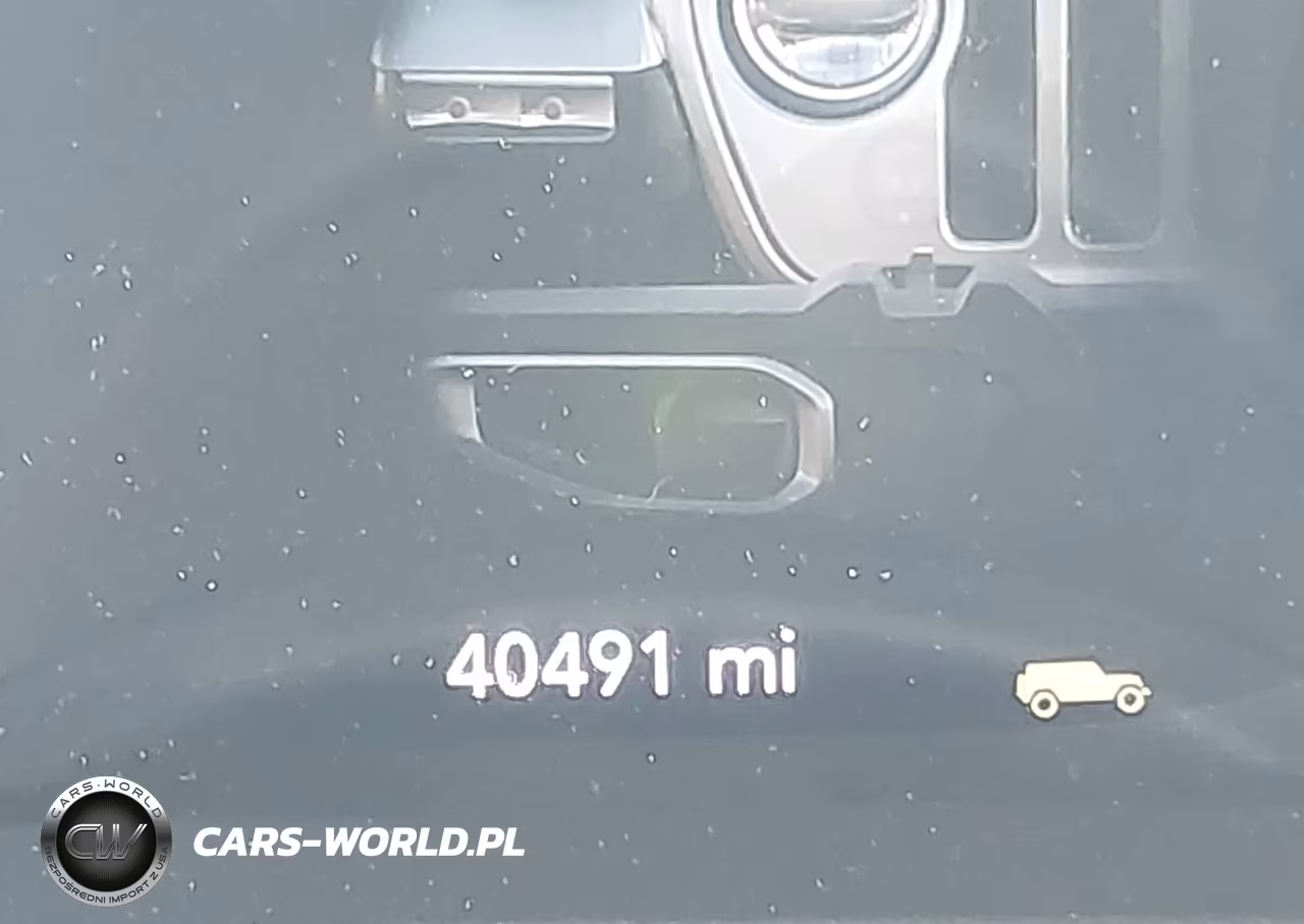 2025 Jeep Wrangler 4-Door Sahara 4X4 VIN:1C4PJXEN0SW597904 - 15