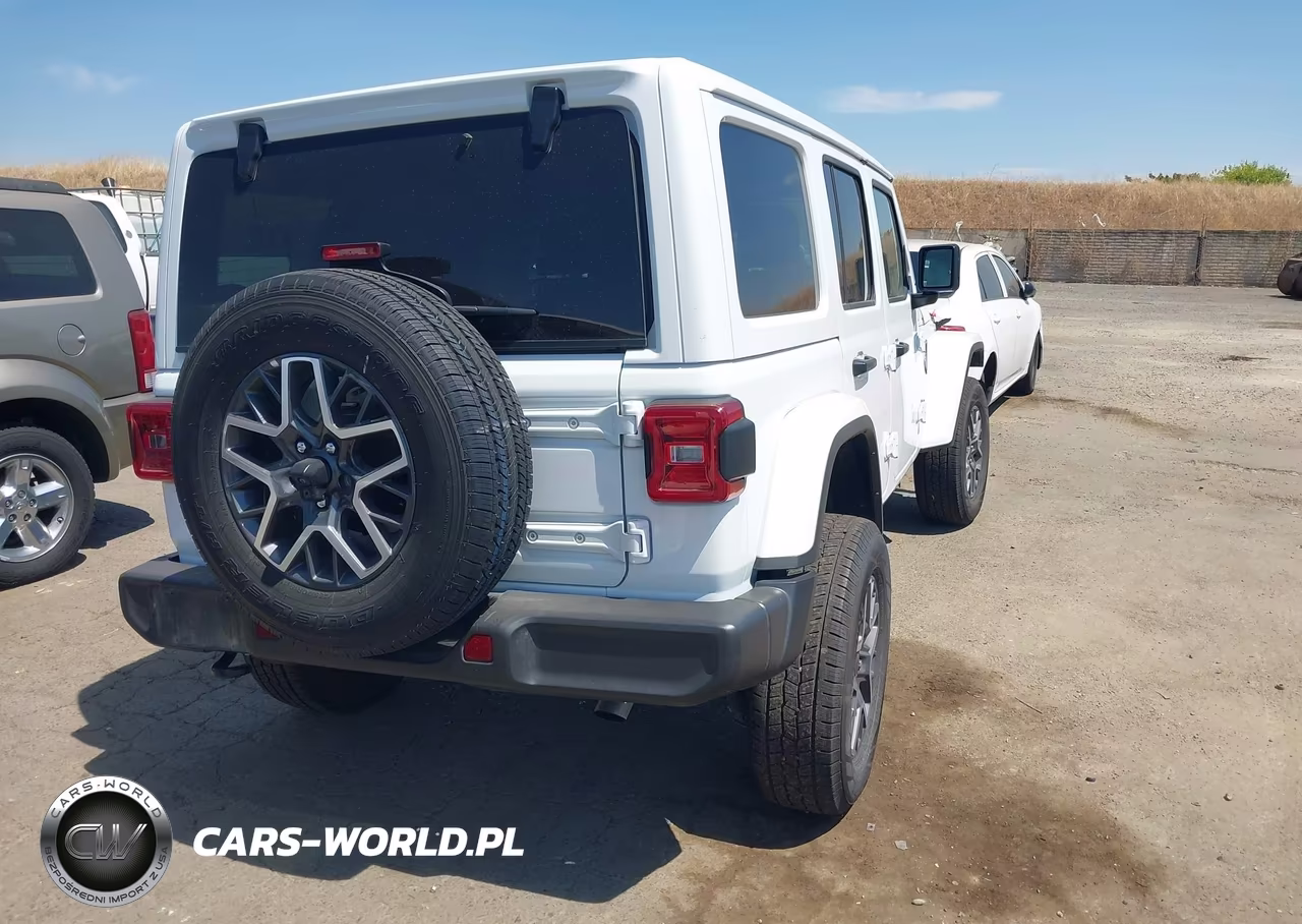 2025 Jeep Wrangler 4-Door Sahara 4X4 VIN:1C4PJXEN0SW597904 - 4