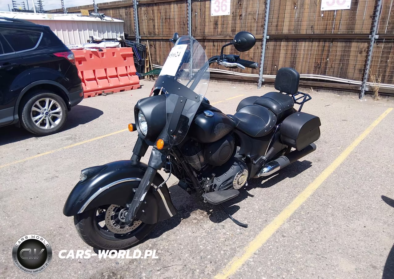 2016 Indian Motorcycle Co. Chief Dark Horse VIN:56KCCDAA4G3327023 - 2