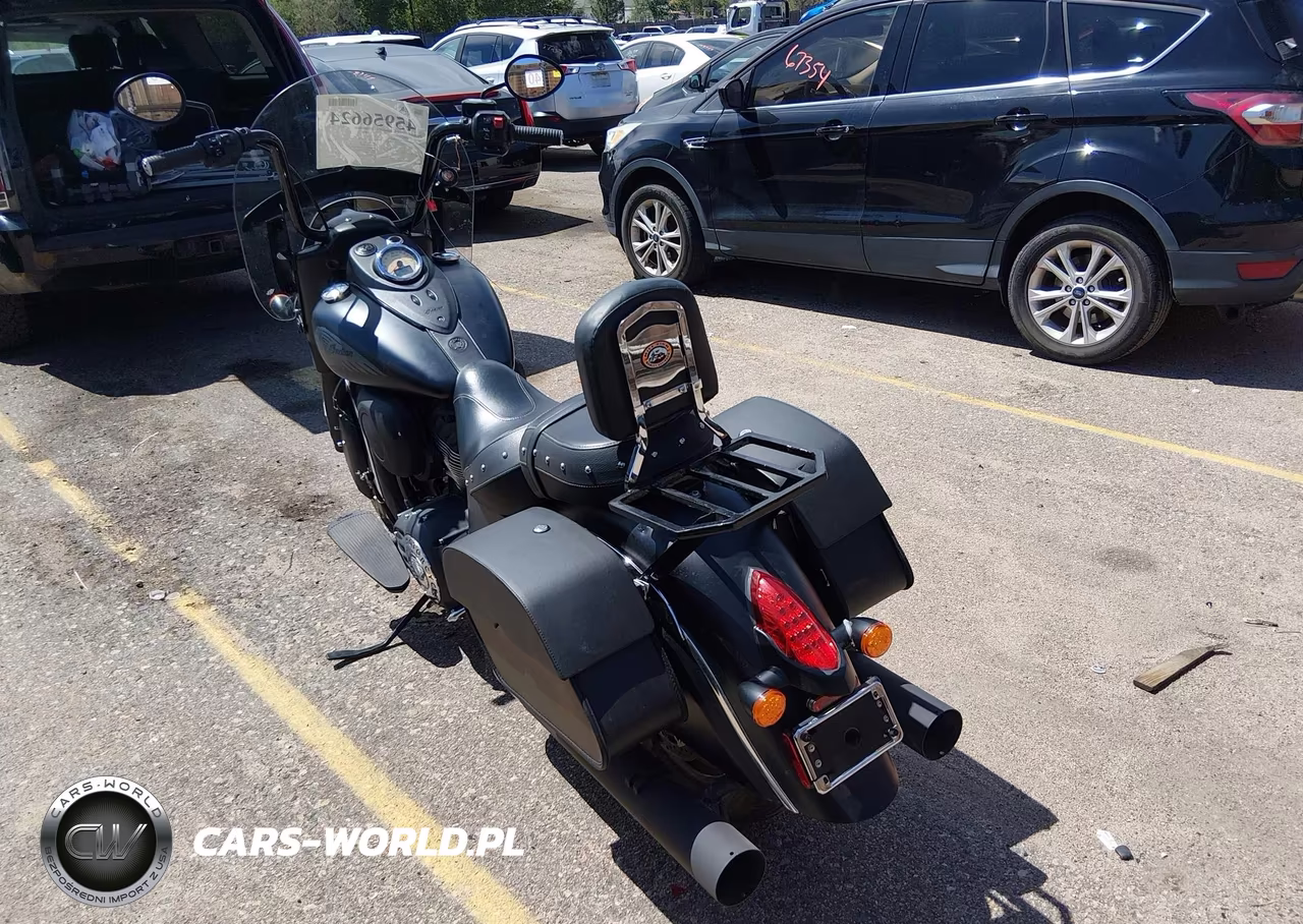 2016 Indian Motorcycle Co. Chief Dark Horse VIN:56KCCDAA4G3327023 - 3