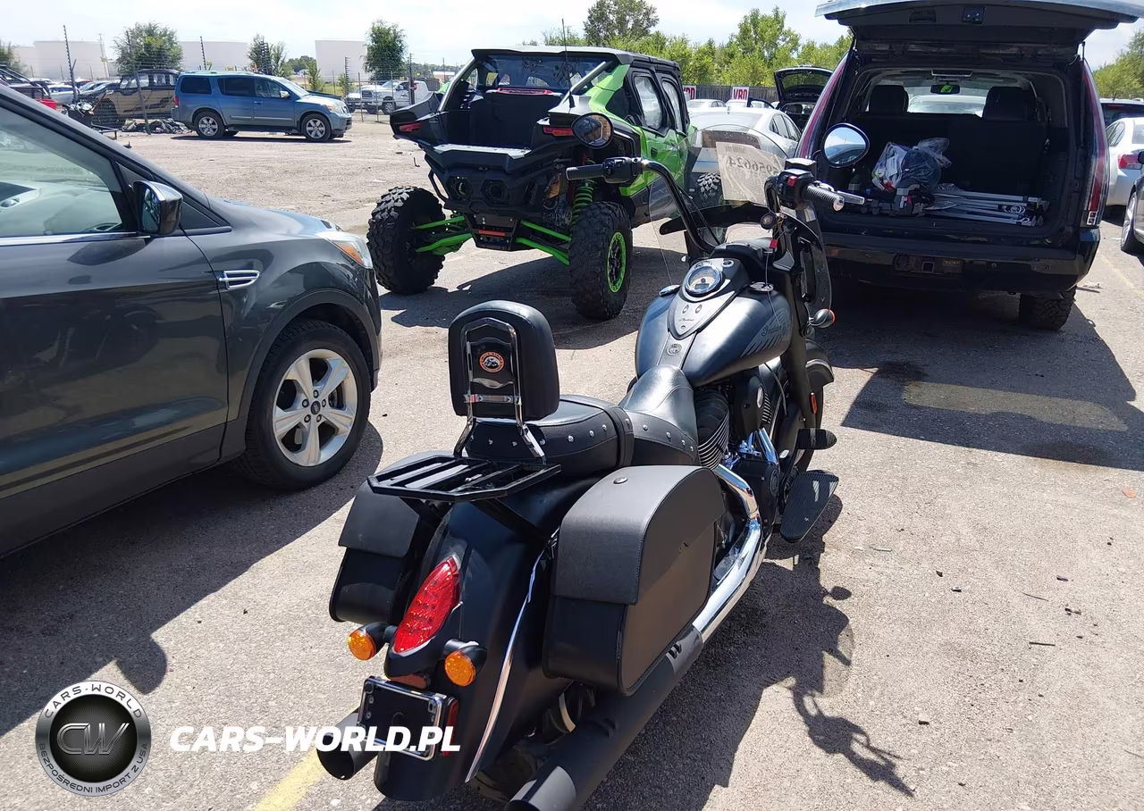 2016 Indian Motorcycle Co. Chief Dark Horse VIN:56KCCDAA4G3327023 - 4