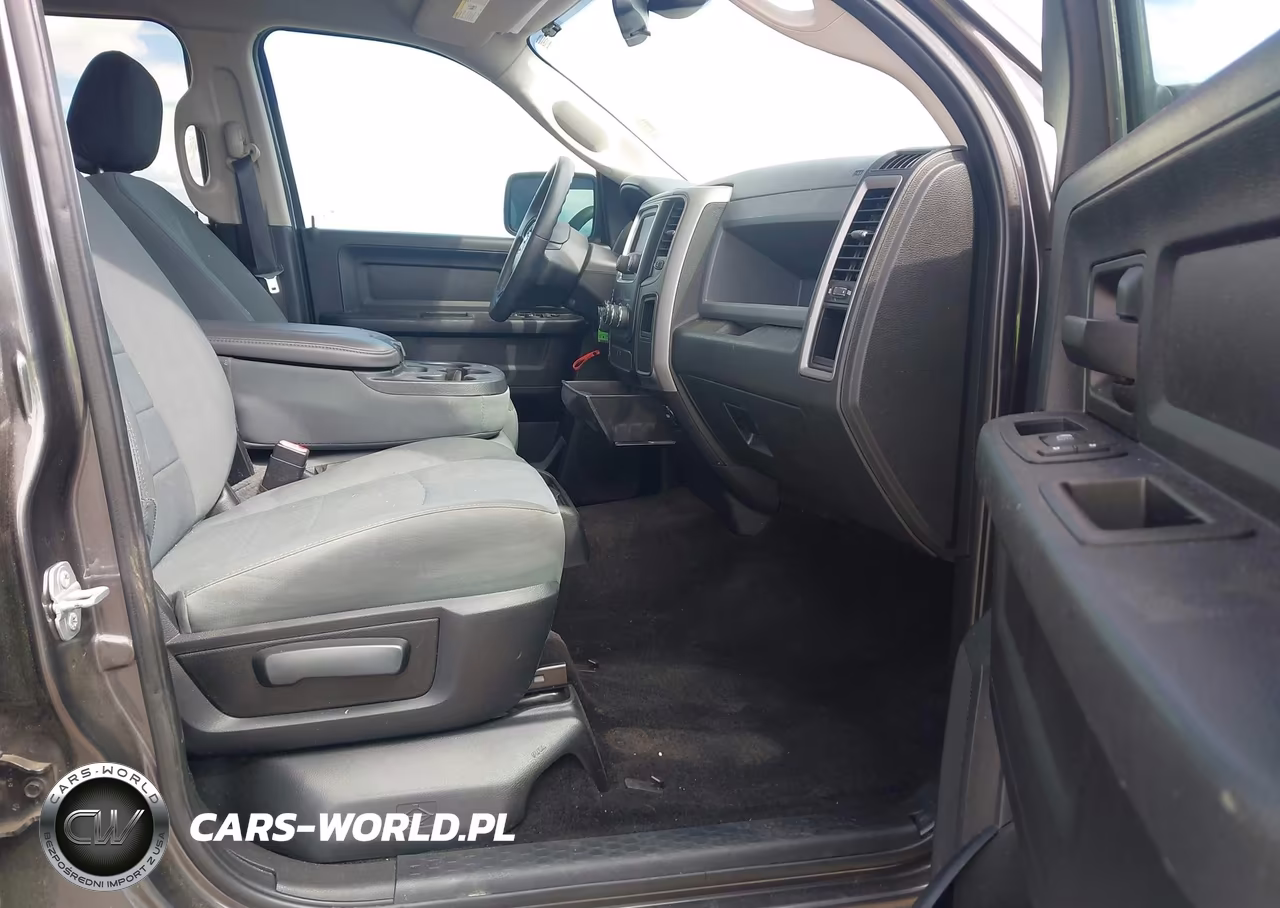 2015 Ram 1500 Express VIN:3C6RR7KT0FG700805 - 5
