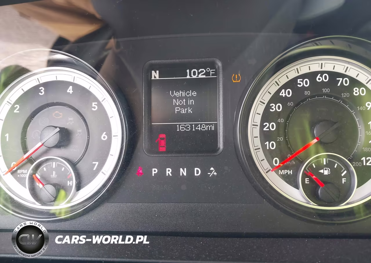 2015 Ram 1500 Express VIN:3C6RR7KT0FG700805 - 7