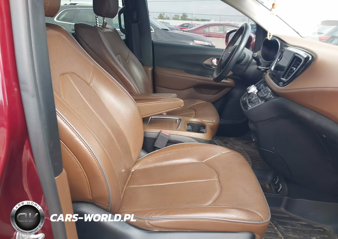 2019 Chrysler Pacifica Limited VIN:2C4RC1GG7KR577138 - 5