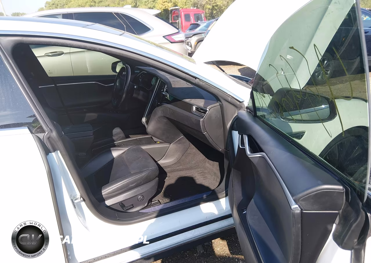 2015 Tesla Model S 85D-P85D VIN:5YJSA1E42FF115619 - 5