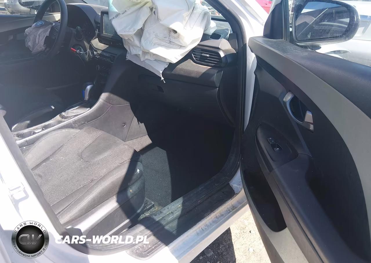 2021 Hyundai Veloster 2.0 VIN:KMHTG6AF0MU032617 - 5