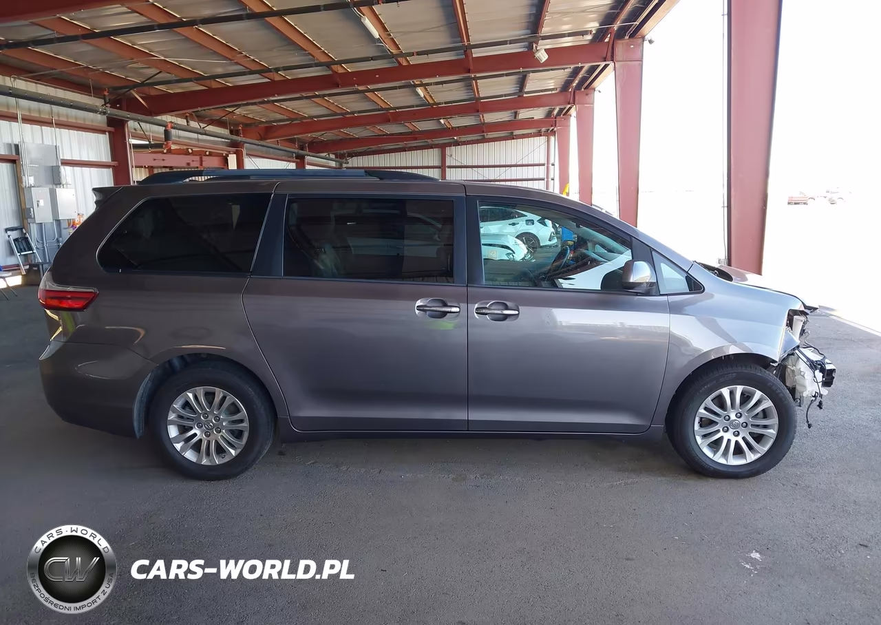 2016 Toyota Sienna Xle 8 Passenger VIN:5TDYK3DC2GS749439 - 14