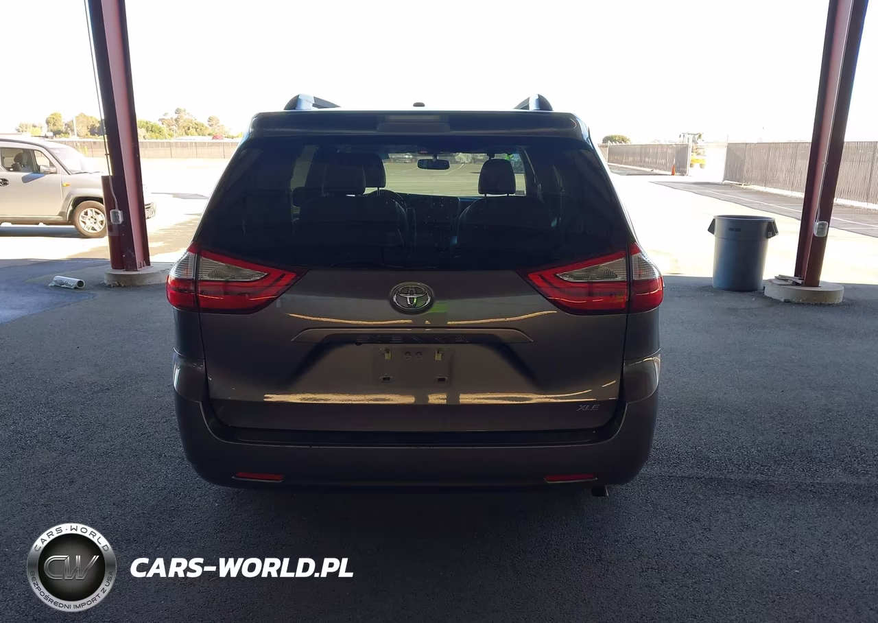 2016 Toyota Sienna Xle 8 Passenger VIN:5TDYK3DC2GS749439 - 17