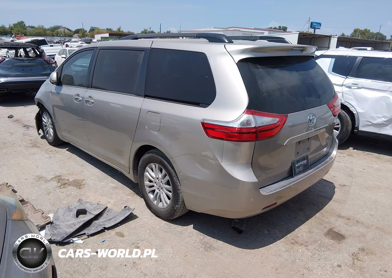 2016 Toyota Sienna Xle 8 Passenger VIN:5TDYK3DCXGS701848 - 3