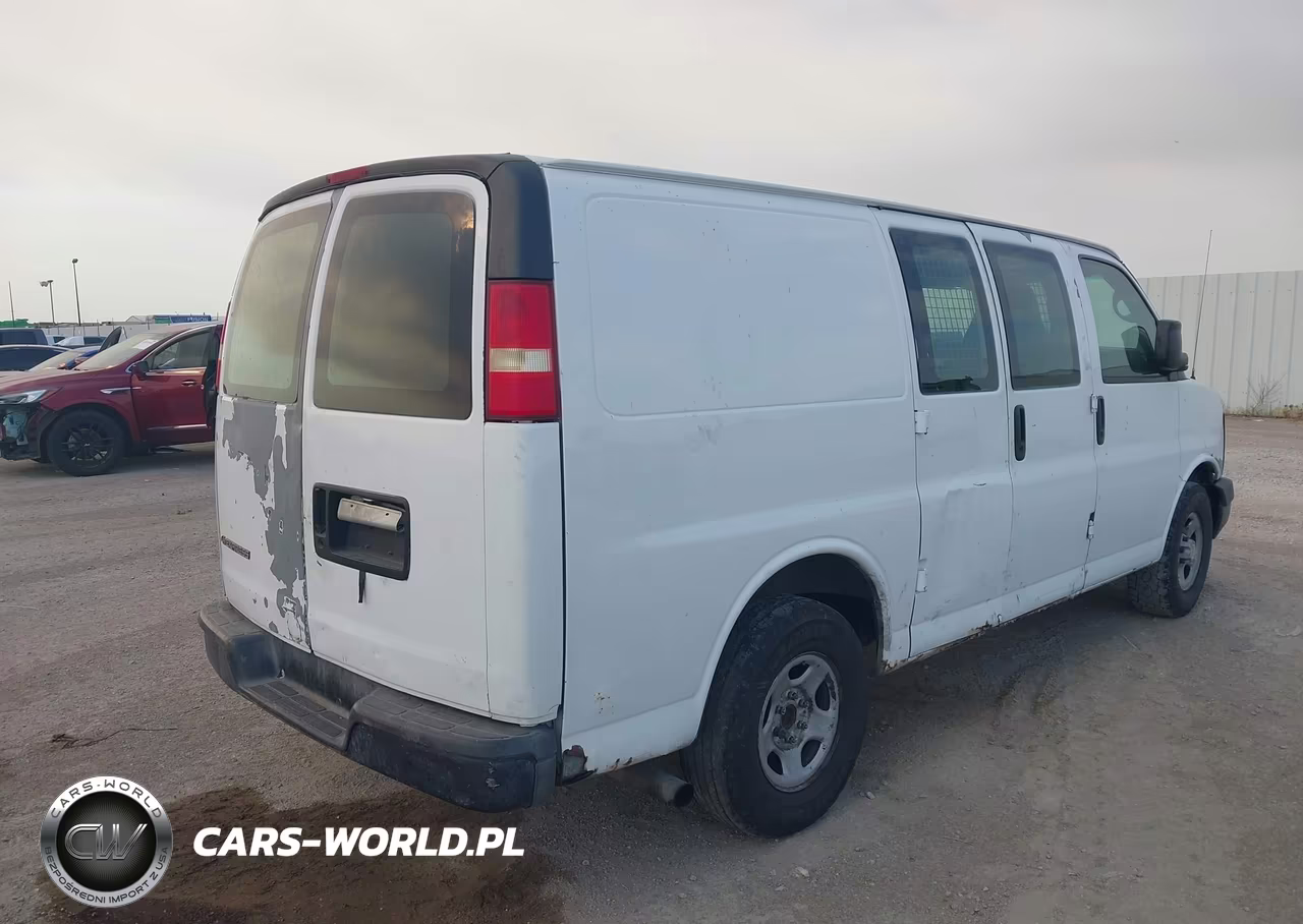 2007 Chevrolet Express Work Van VIN:1GCFG15X971113158 - 4