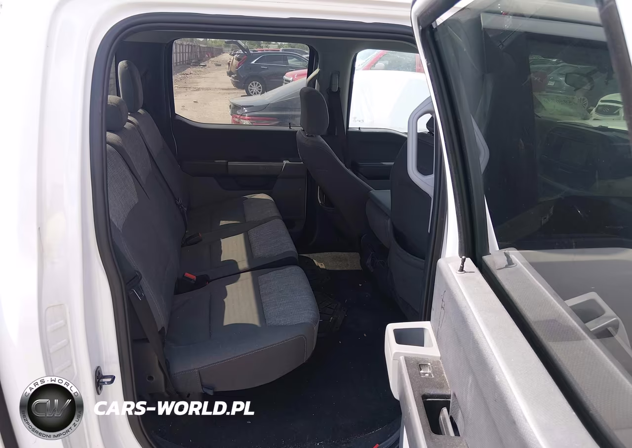 2023 Ford F-150 Xlt VIN:1FTEW1C88PKE78158 - 8