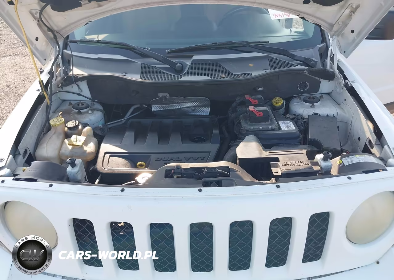 2012 Jeep Patriot Latitude VIN:1C4NJRFB9CD659272 - 10