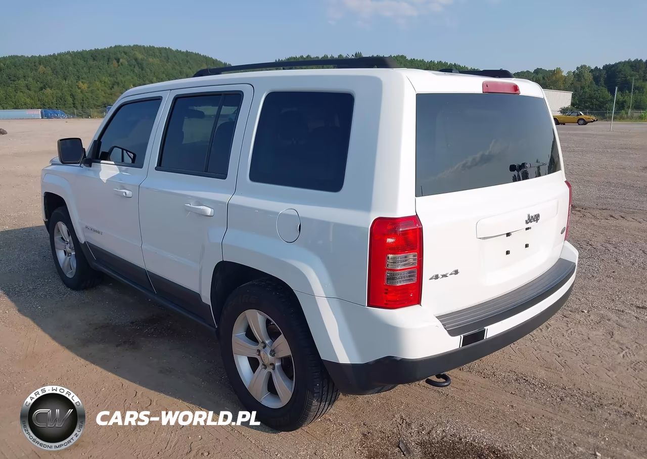 2012 Jeep Patriot Latitude VIN:1C4NJRFB9CD659272 - 3