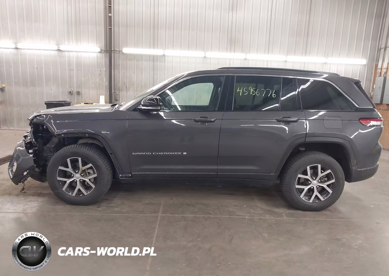 2024 Jeep Grand Cherokee Limited 4X4 VIN:1C4RJHBG6RC251811 - 15