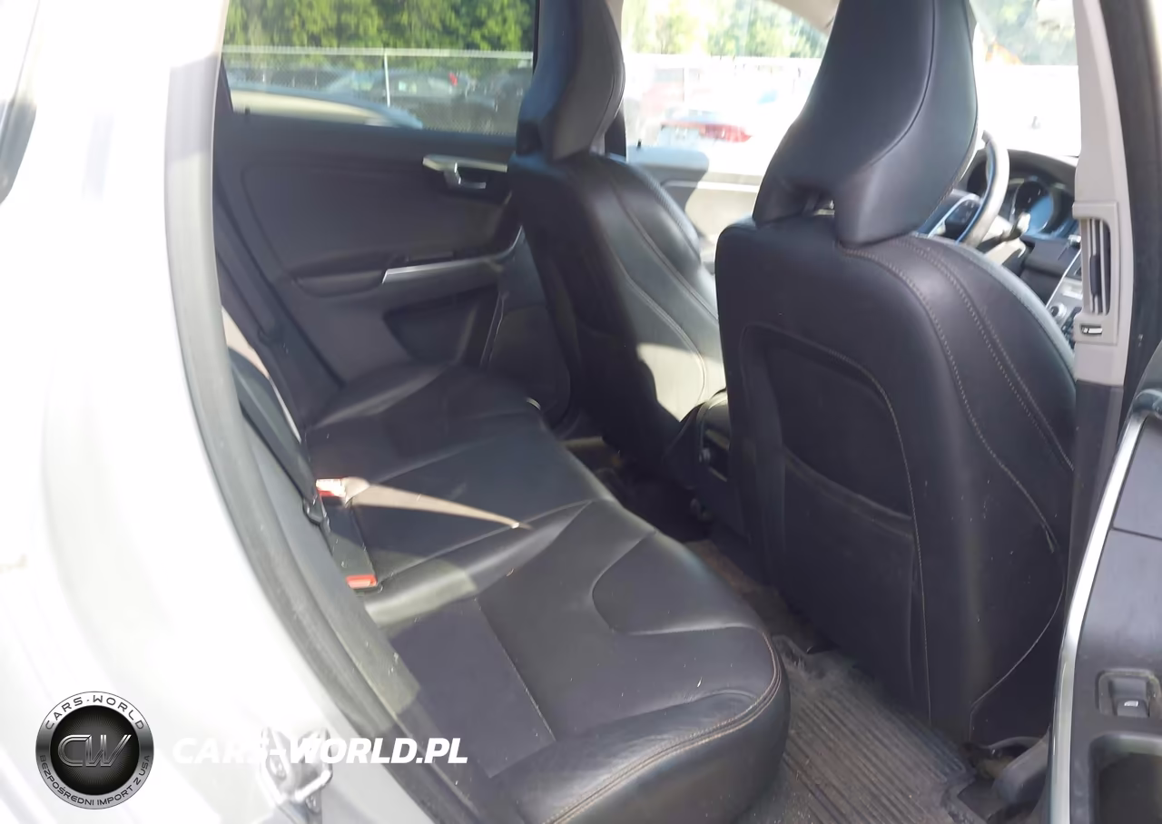 2017 Volvo Xc60 T6 Dynamic VIN:YV449MRR0H2089758 - 8