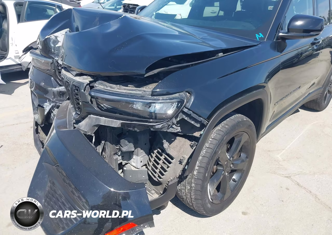 2022 Jeep Grand Cherokee Altitude 4X4 VIN:1C4RJHAG8N8573204 - 6