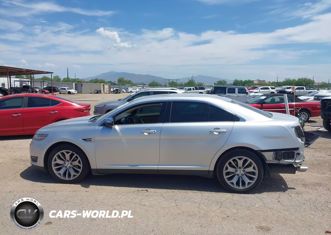 2018 Ford Taurus Limited VIN:1FAHP2F83JG126195 - 15