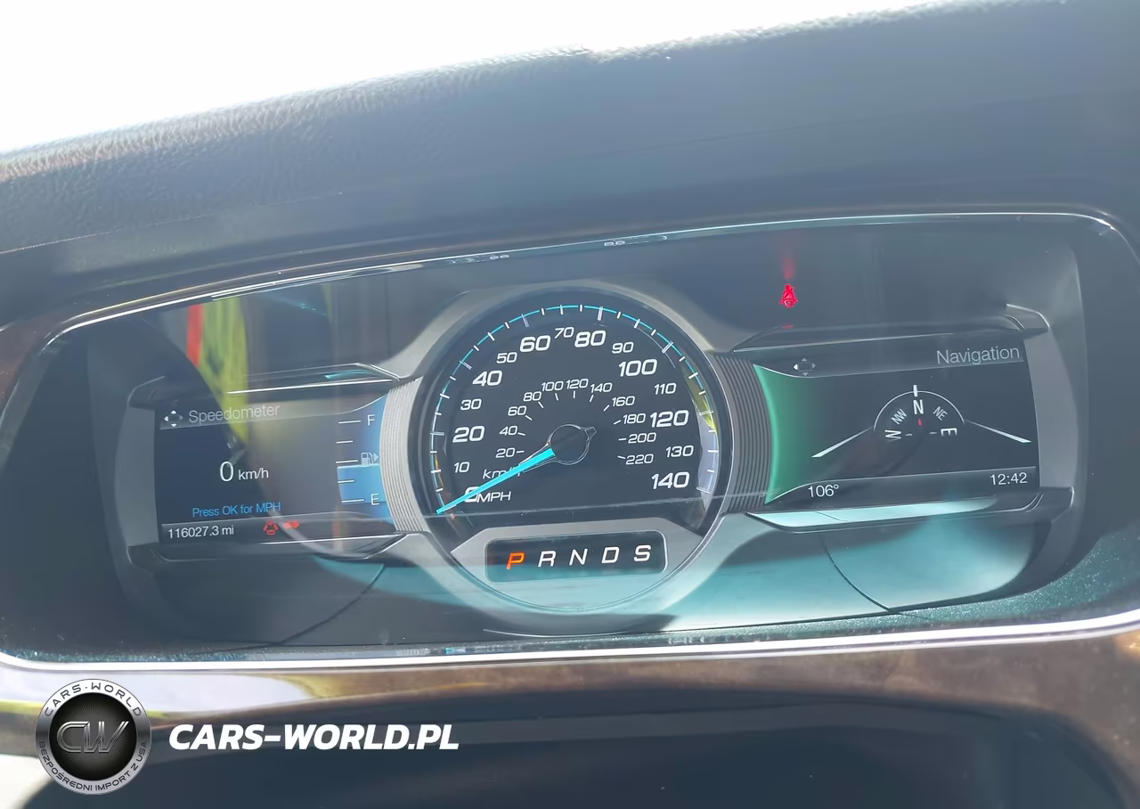 2018 Ford Taurus Limited VIN:1FAHP2F83JG126195 - 7