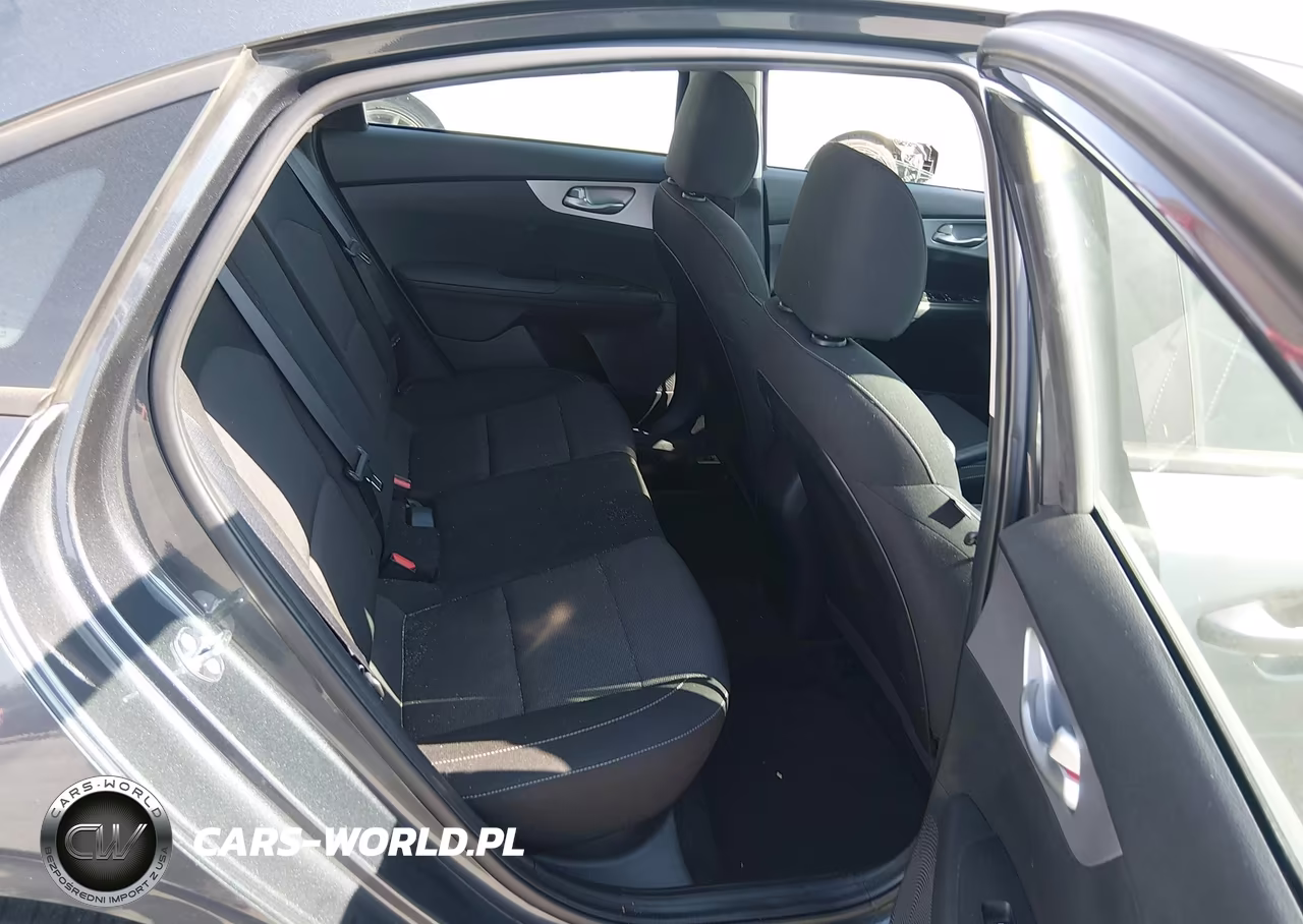 2023 Kia Forte Lxs VIN:3KPF24AD4PE586068 - 8