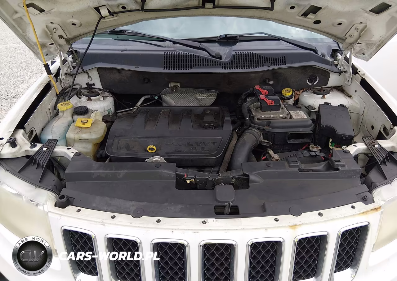 2012 Jeep Compass Latitude VIN:1C4NJCEB8CD627475 - 10