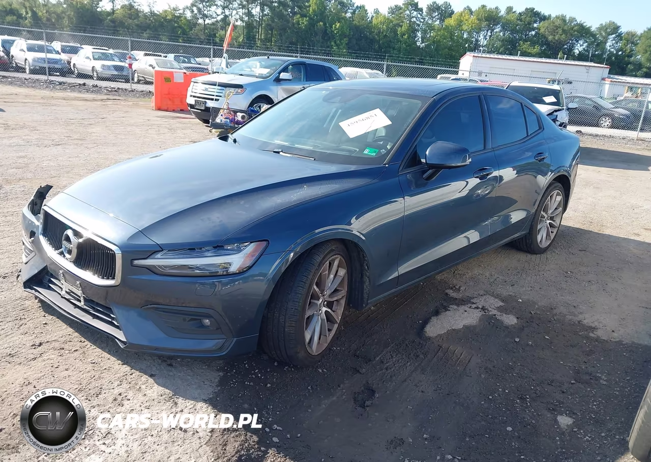 2020 Volvo S60 T6 Momentum VIN:7JRA22TK2LG065095 - 2