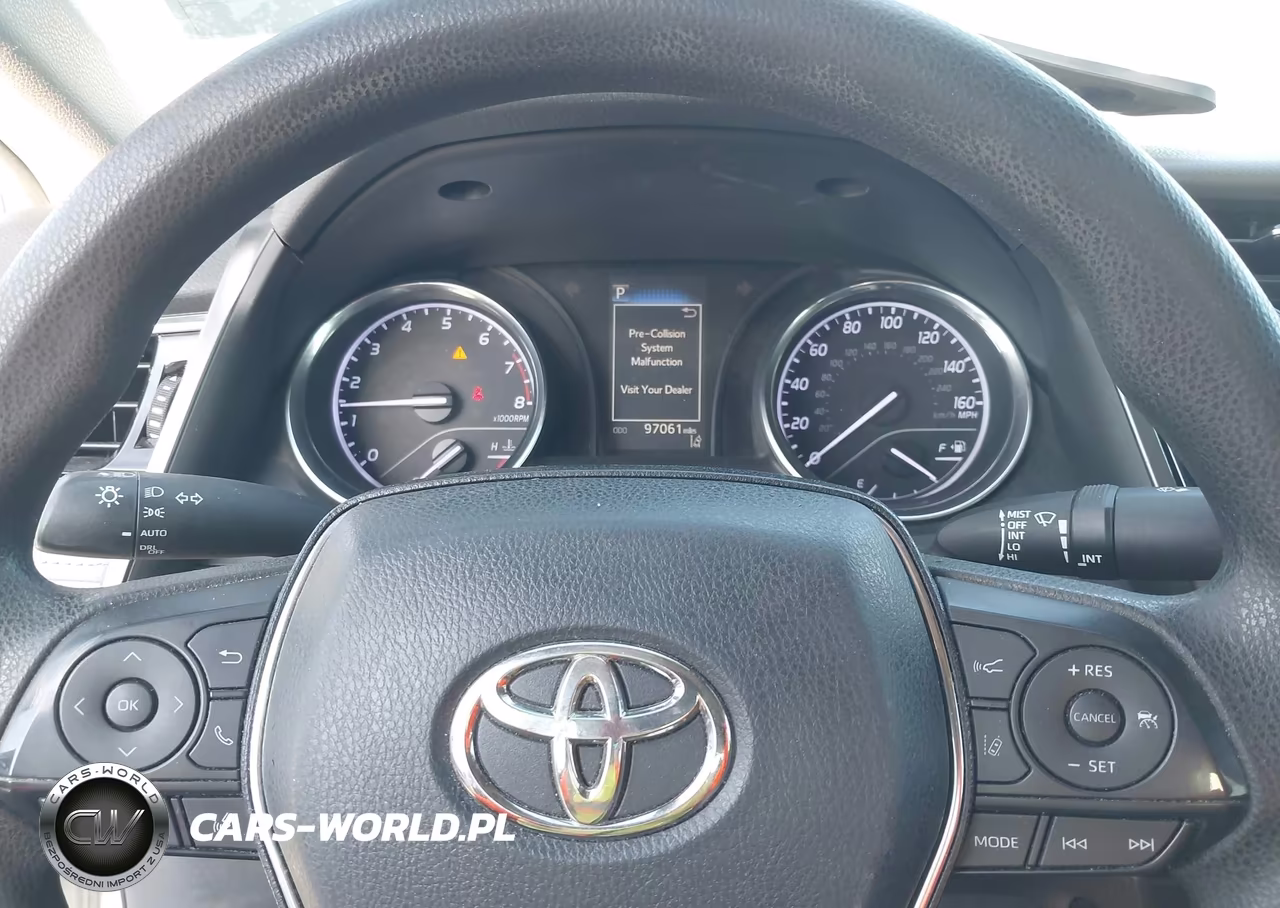 2018 Toyota Camry Le VIN:4T1B11HK0JU638224 - 7