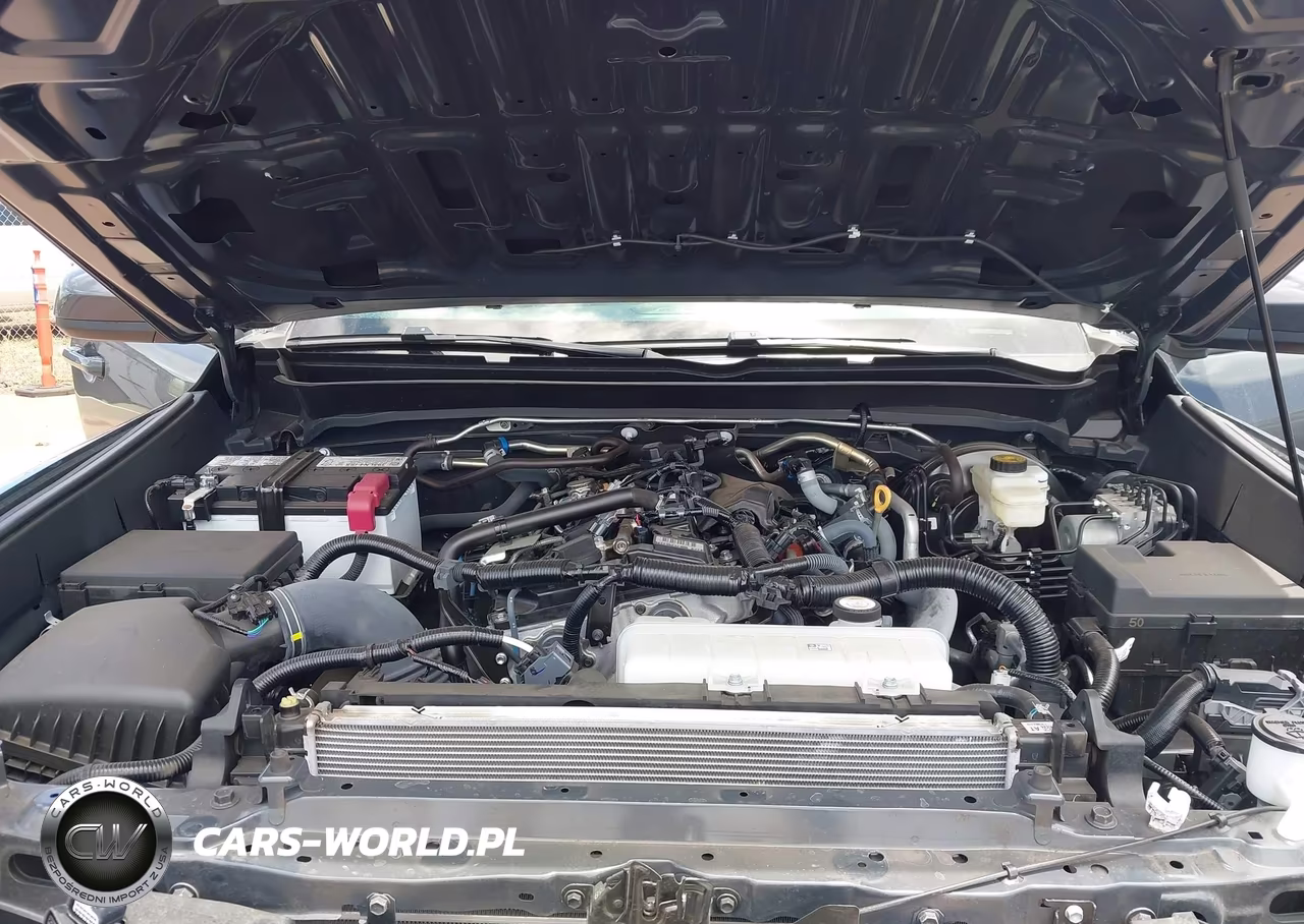 2025 Toyota Tacoma Trd Sport VIN:3TYKB5FN9ST022313 - 10