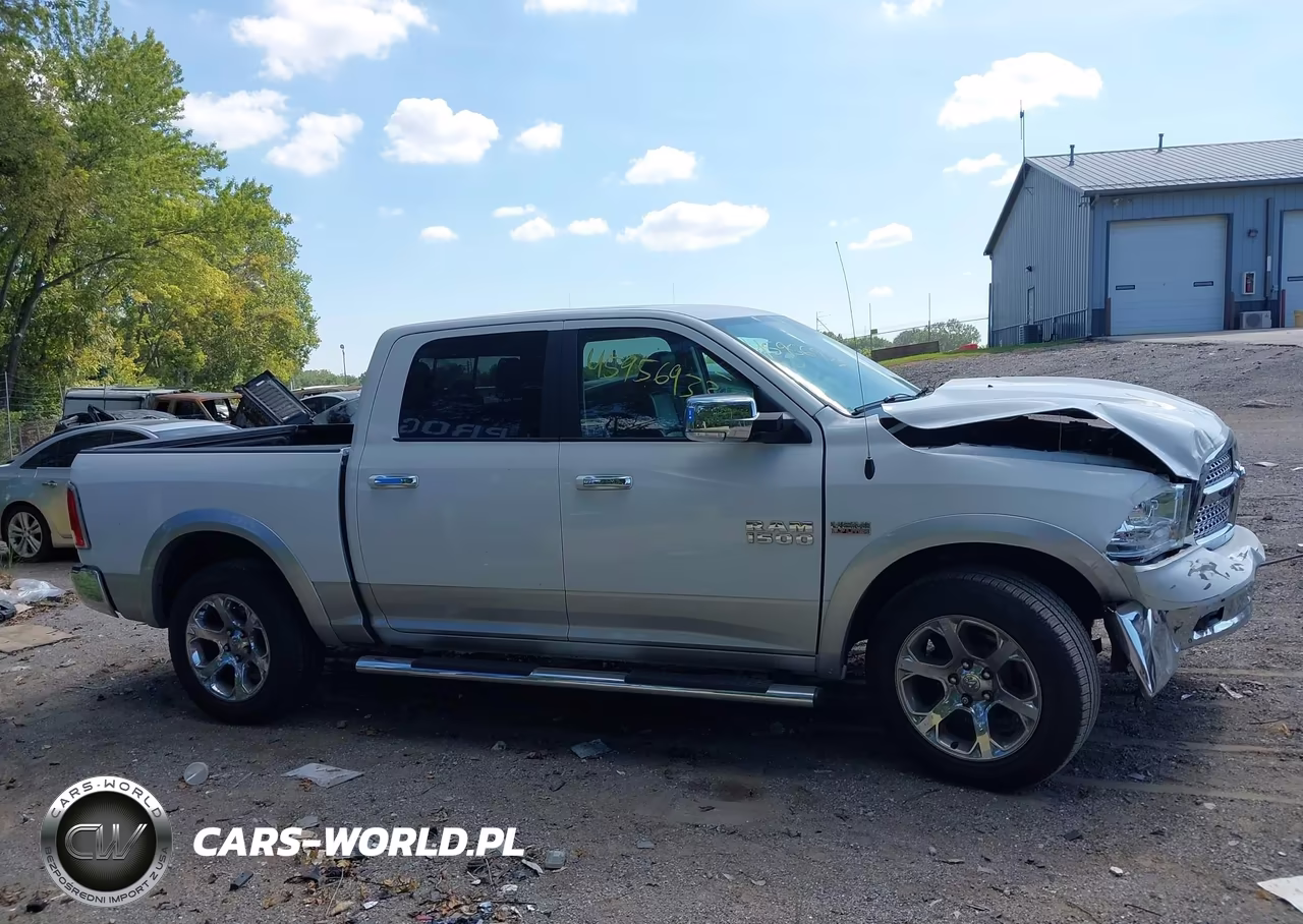 2018 Ram 1500 Laramie 4X4 5'7 Box VIN:1C6RR7NT9JS192377 - 13