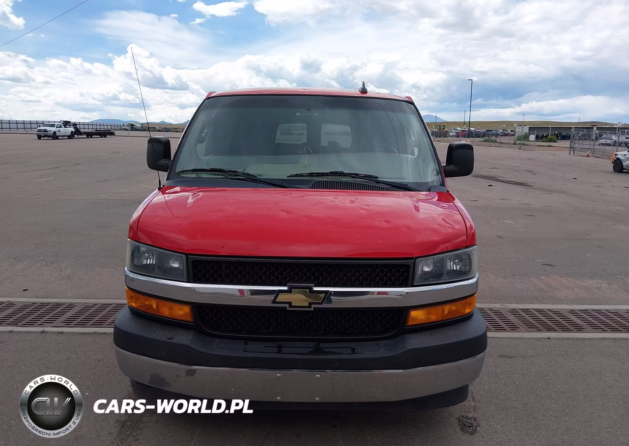 2018 Chevrolet Express 3500 Lt VIN:1GAZGPFG9J1300088 - 17