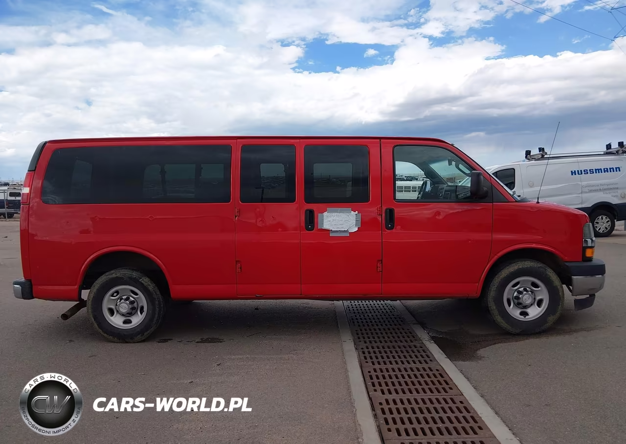 2018 Chevrolet Express 3500 Lt VIN:1GAZGPFG9J1300088 - 18