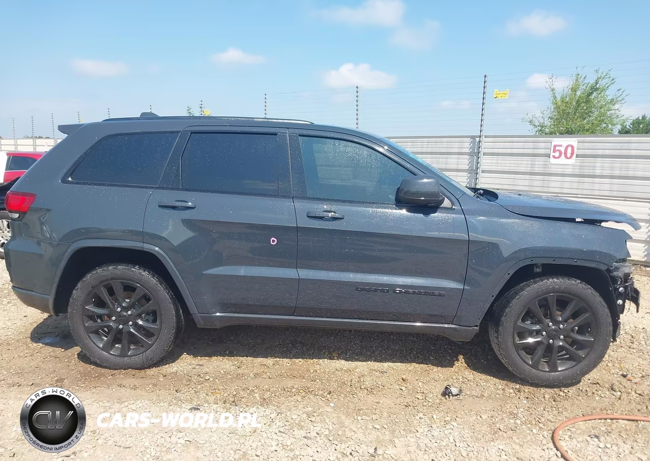 2017 Jeep Grand Cherokee Altitude VIN:1C4RJEAG5HC846454 - 13
