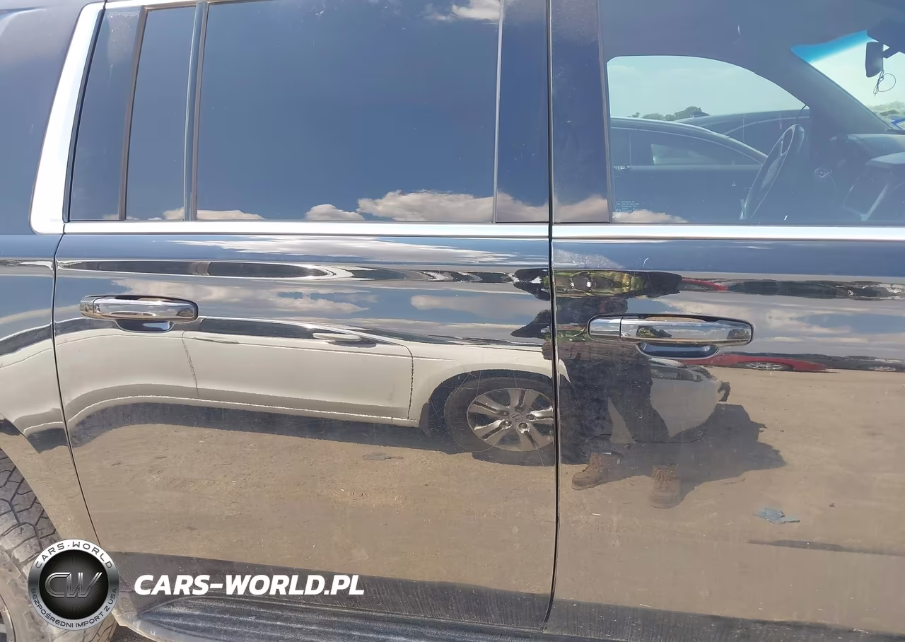 2016 Chevrolet Suburban Lt VIN:1GNSKHKCXGR411735 - 13