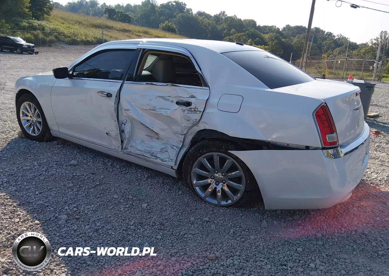 2012 Chrysler 300 Limited VIN:2C3CCACG4CH245651 - 3