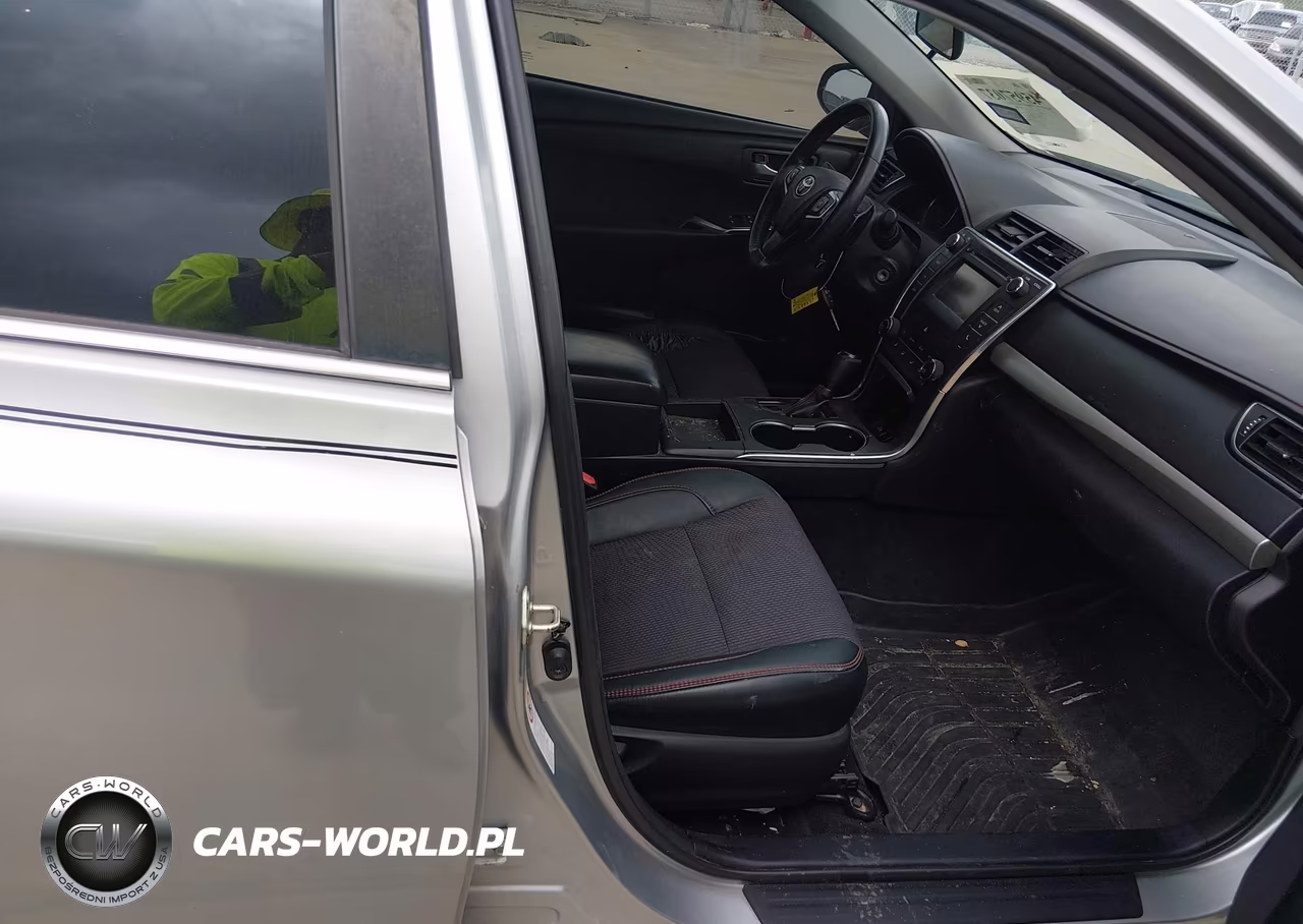 2017 Toyota Camry Se VIN:4T1BF1FK5HU729827 - 5